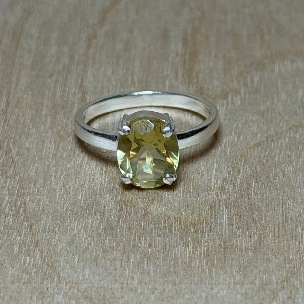925 Sterling Silver and Citrine Gemstone Ring‎